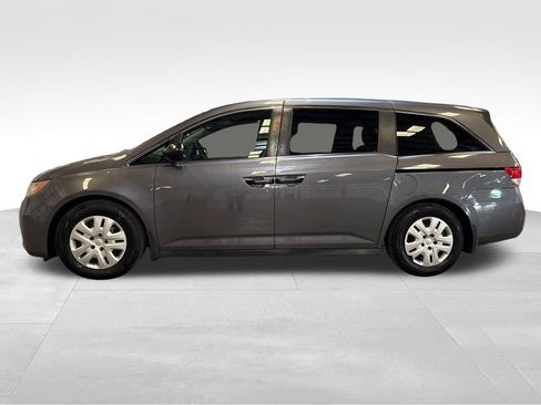 Used 2014 Honda Odyssey LX image 2