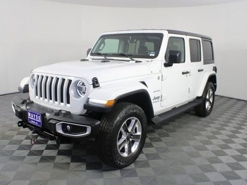 Used 2020 Jeep Wrangler Unlimited Sahara image 21