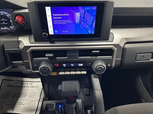 Used 2025 Toyota 4Runner TRD Off-Road image 25