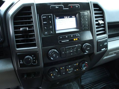 Used 2022 Ford F250 XL w/ Power Equipment Group AWD/4WD image 29