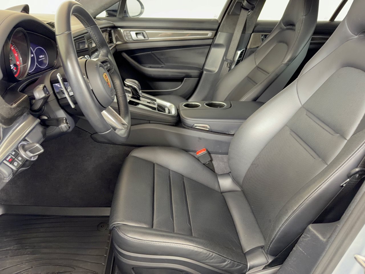 Certified 2023 Porsche Panamera GTS AWD/4WD image 5