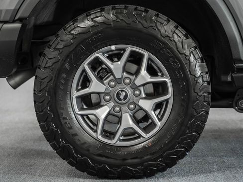 Certified 2025 Ford Bronco Badlands image 18