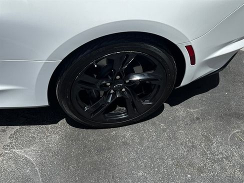 Used 2023 Chevrolet Camaro SS RWD image 14