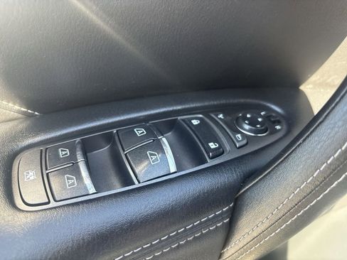 Used 2018 INFINITI QX80 4WD w/ Driver Assistance Package image 23