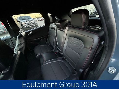 Used 2025 Ford Escape ST-Line w/ Equipment Group 301A image 18