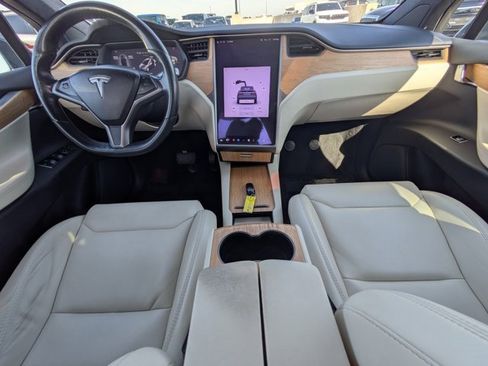 Used 2019 Tesla Model X 100D image 13
