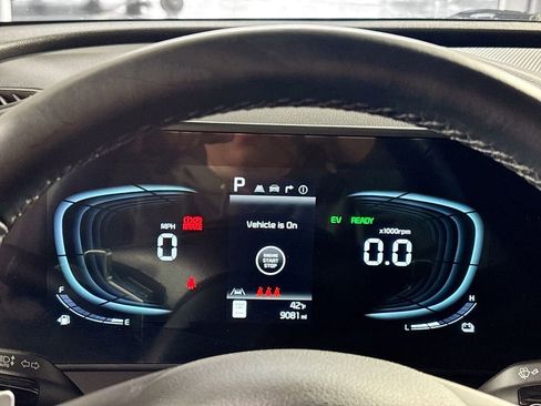 Used 2025 Kia Sportage EX w/ EX Premium Package image 14