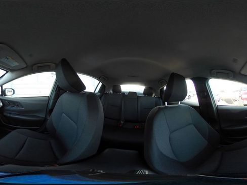 Used 2025 Toyota Prius LE image 41