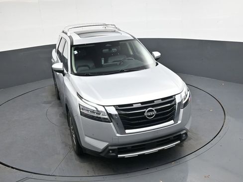 Used 2022 Nissan Pathfinder SL w/ SL Premium Package image 30