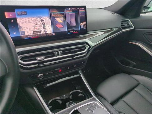 Used 2023 BMW 330i Sedan w/ Convenience Package RWD image 15