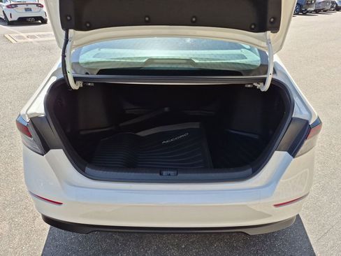 Used 2024 Honda Accord EX image 33