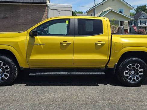 Used 2023 Chevrolet Colorado Z71 w/ Z71 Convenience Package 2 AWD/4WD image 4