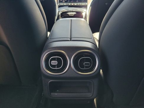 Certified 2026 Mercedes-Benz GLC 300 4MATIC image 15