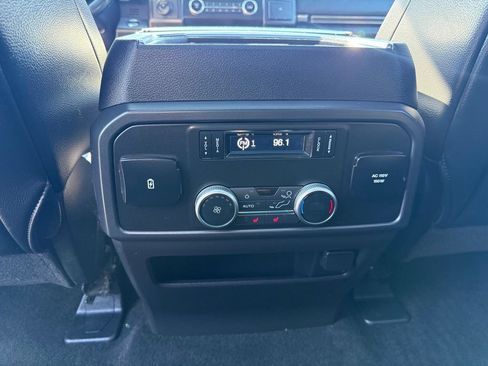 Used 2019 Ford Expedition Limited w/ Equipment Group 303A AWD/4WD image 19