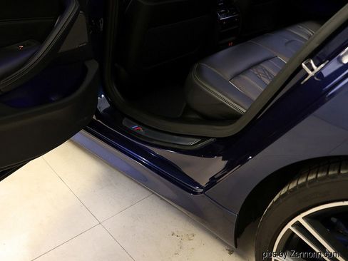 Used 2020 BMW M550i xDrive M550i xDrive w/ Executive Package image 32