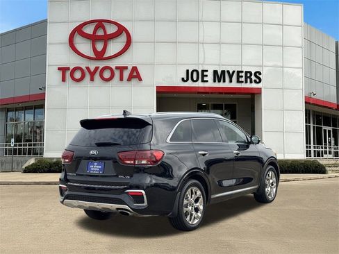 Used 2019 Kia Sorento SX image 5