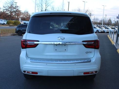 Used 2019 INFINITI QX80 Luxe w/ Proactive Package image 7