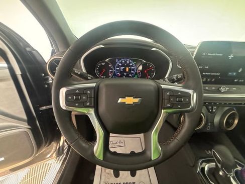 Used 2023 Chevrolet Blazer Premier w/ Driver Confidence II Package AWD/4WD image 3