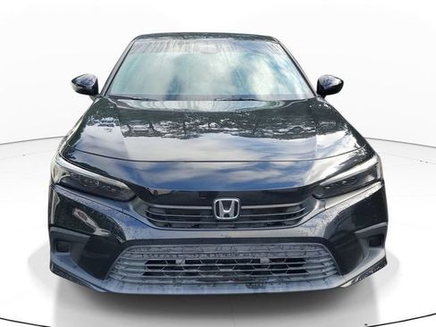 Used 2023 Honda Civic Sport image 2