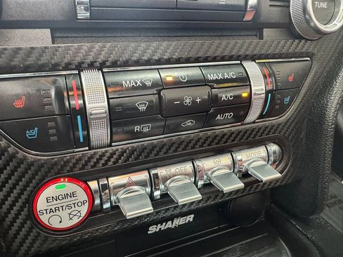 Used 2017 Ford Mustang GT Premium image 30