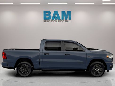 New 2026 RAM 1500 Express AWD/4WD image 4