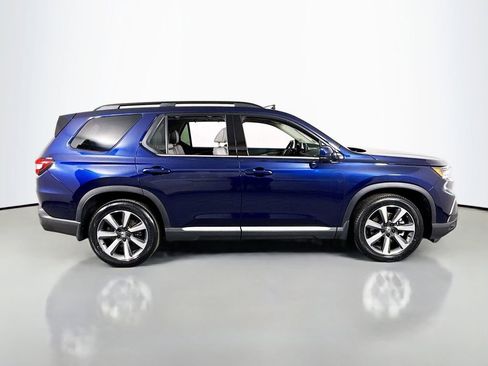 Certified 2025 Honda Pilot Elite image 8