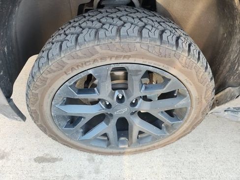 Used 2018 Chevrolet Tahoe LS RWD image 8