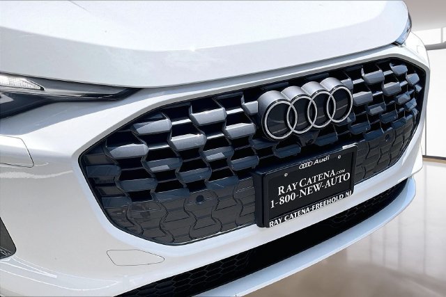 Used 2025 Audi Q5 Premium w/ Convenience Package AWD/4WD image 33