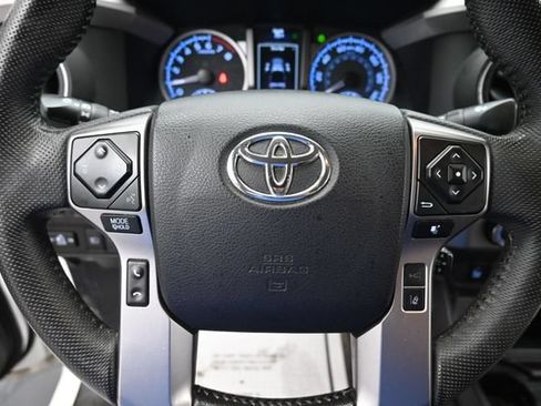 Used 2022 Toyota Tacoma SR5 w/ Technology Package AWD/4WD image 13