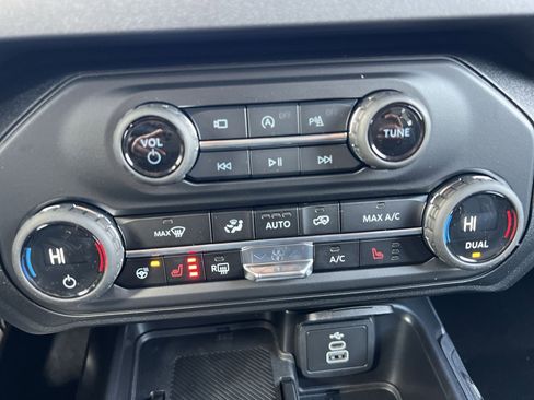 New 2026 Ford Bronco Outer Banks AWD/4WD image 21
