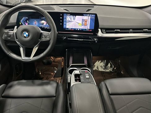 Used 2025 BMW X1 xDrive28i w/ Premium Package AWD/4WD image 15