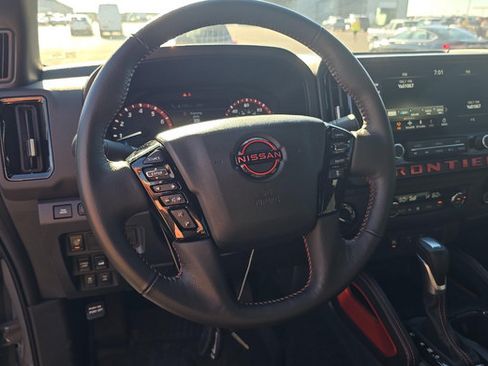 Used 2025 Nissan Frontier PRO-4X w/ Interior Protection Package AWD/4WD image 8