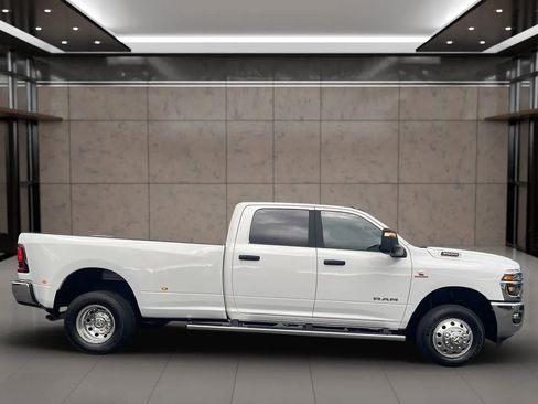 Used 2025 RAM 3500 Big Horn AWD/4WD image 5