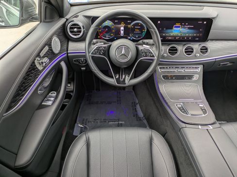 Used 2021 Mercedes-Benz E 350 Sedan image 12