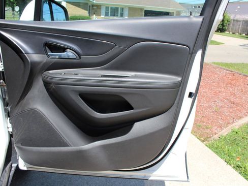 Used 2018 Buick Encore Preferred FWD image 36