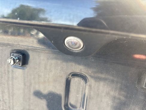 Used 2019 Jeep Compass Latitude FWD image 22