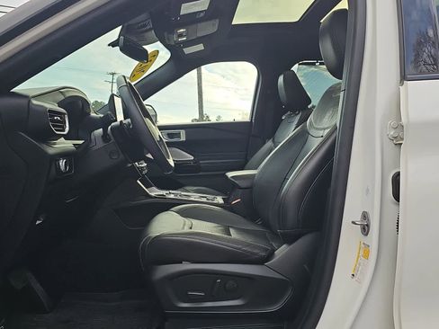Used 2022 Ford Explorer ST w/ Equipment Group 401A image 13