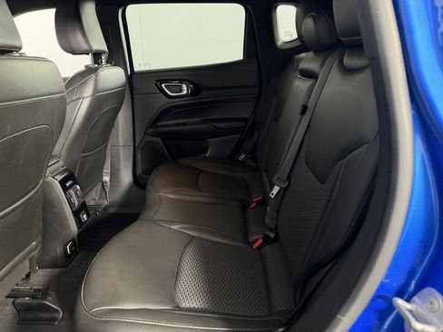 Used 2025 Jeep Compass Latitude w/ Altitude Special Edition image 26