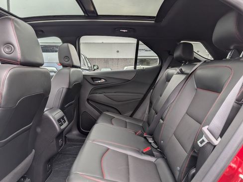 Used 2024 Chevrolet Equinox RS w/ RS Leather Package image 10