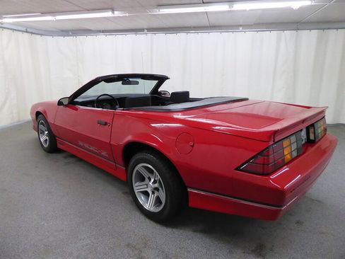 Used 1988 Chevrolet Camaro IROC-Z image 5