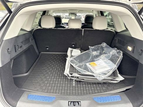 New 2026 Lincoln Nautilus Premier w/ Jet Appearance Package image 12