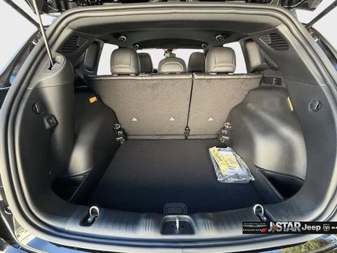New 2026 Jeep Compass Limited AWD/4WD image 32