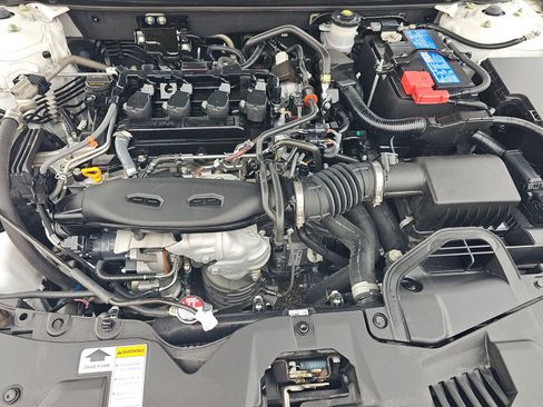 Used 2025 Honda Accord SE image 8
