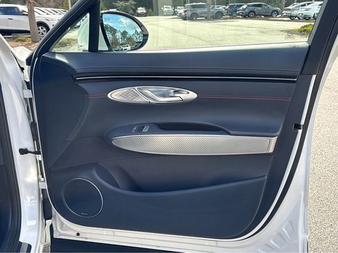 Used 2023 Genesis GV70 2.5T w/ Sport Prestige Package image 15