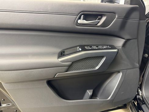 New 2026 Nissan Pathfinder SL AWD/4WD image 8