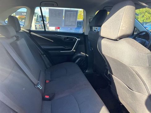 Used 2022 Toyota RAV4 LE image 48