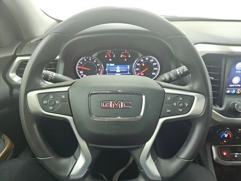 Used 2023 GMC Acadia SLE w/ Driver Convenience Package image 11