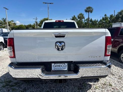 Used 2024 RAM 3500 Tradesman w/ Chrome Appearance Group AWD/4WD image 3