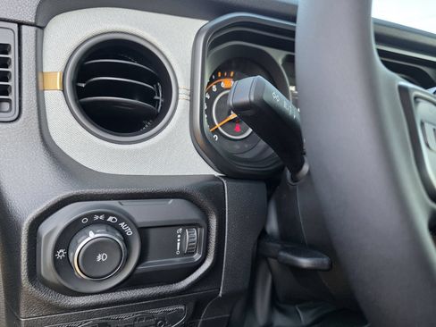 New 2026 Jeep Wrangler Unlimited Sport AWD/4WD image 18