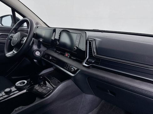 Used 2023 Kia Sportage LX image 27